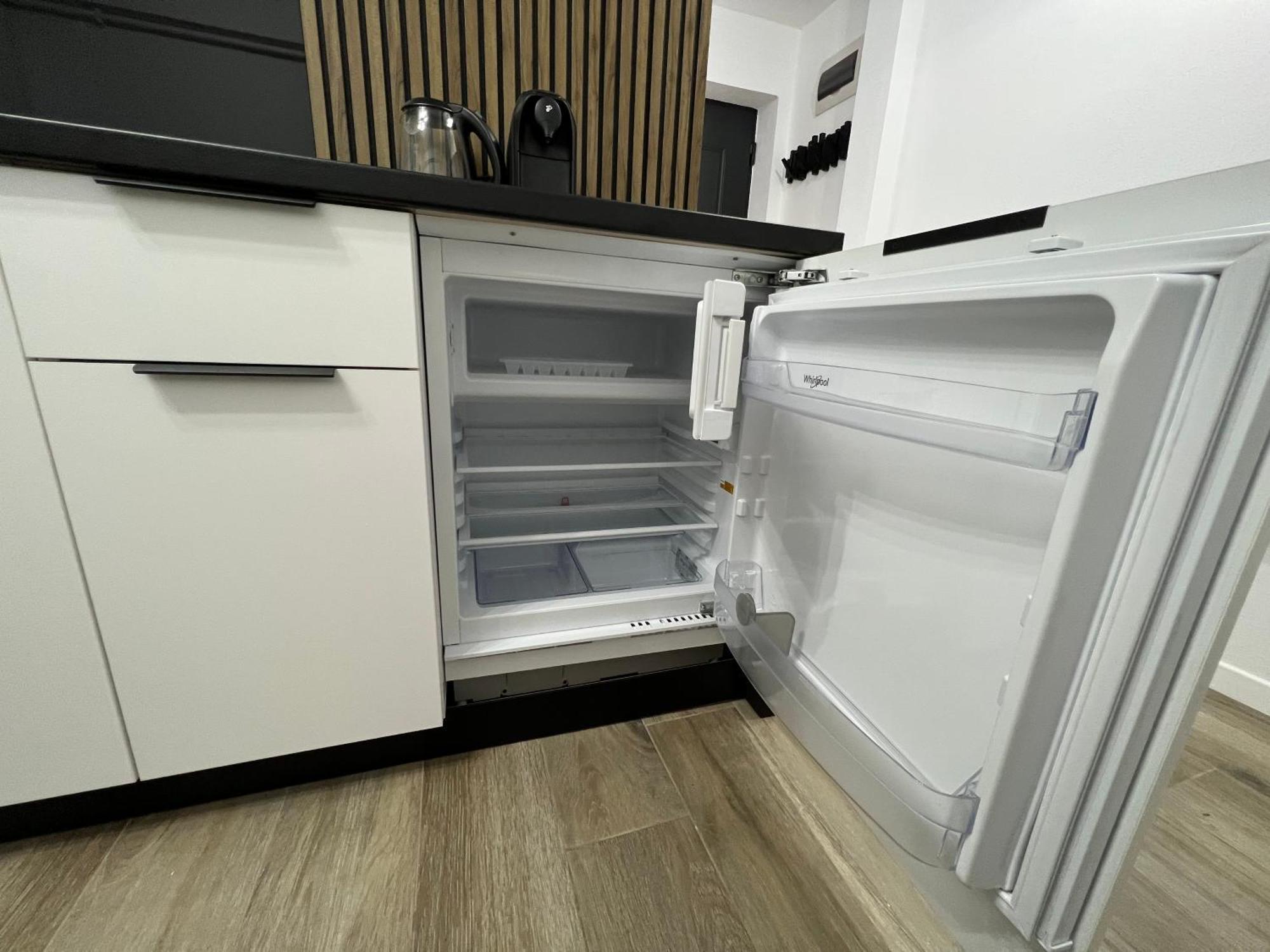 Onix Appartement Hunedoara Buitenkant foto