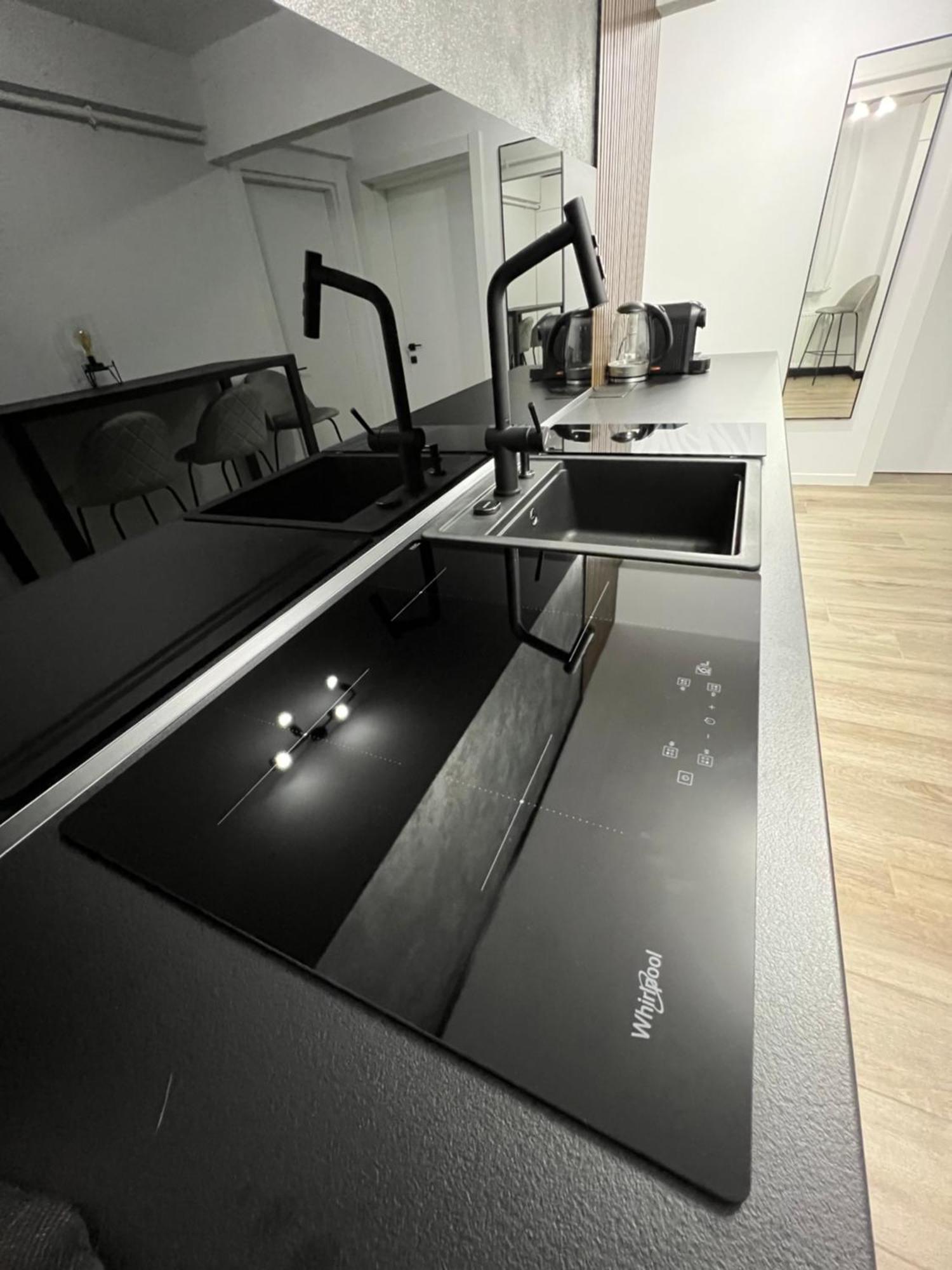 Onix Appartement Hunedoara Buitenkant foto